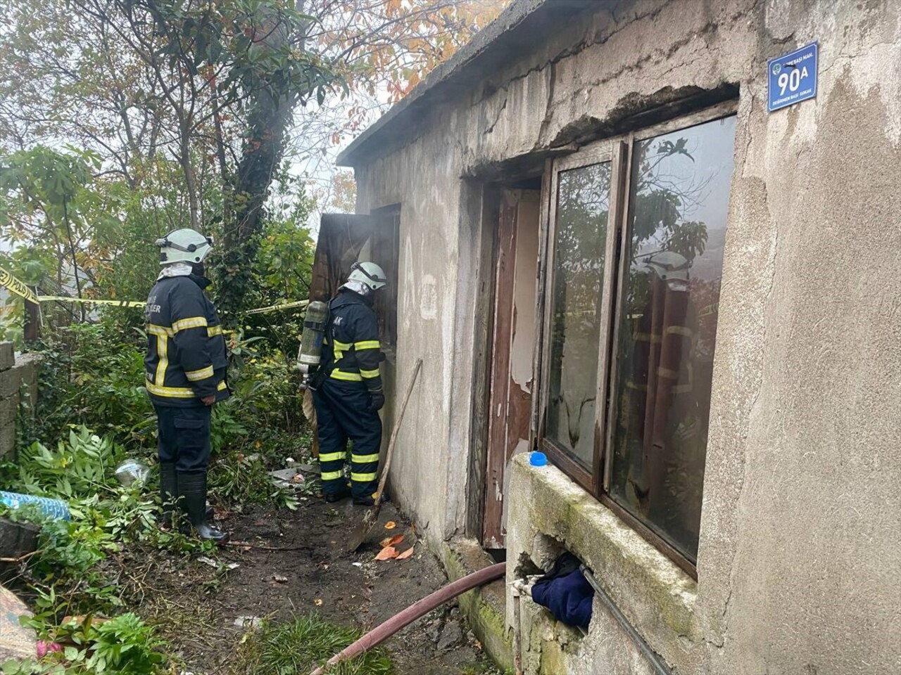 Zonguldak'ta yalnız yaşayan 71 yaşındaki kişi, evinde çıkan yangında yaşamını yitirdi. Bölgeye...