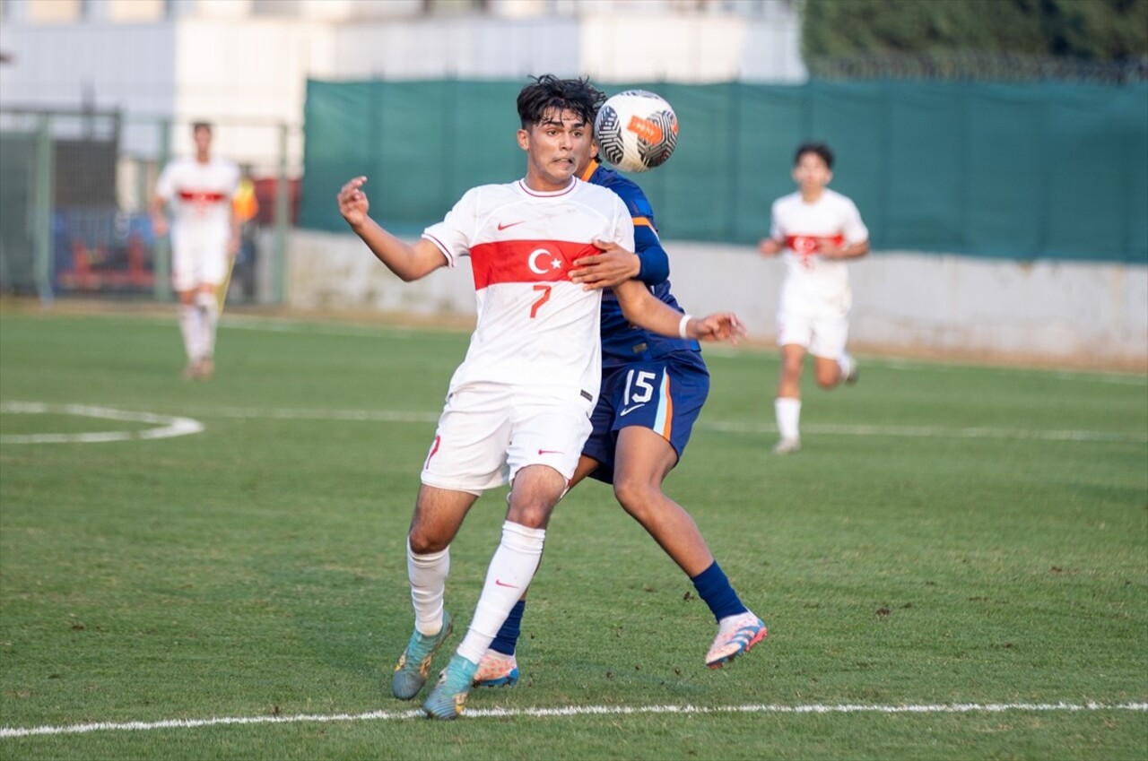 18 Yaş Altı Milli Futbol Takımı, Sakarya Sapanca Atatürk Stadı'nda Hollanda ile hazırlık maçında...