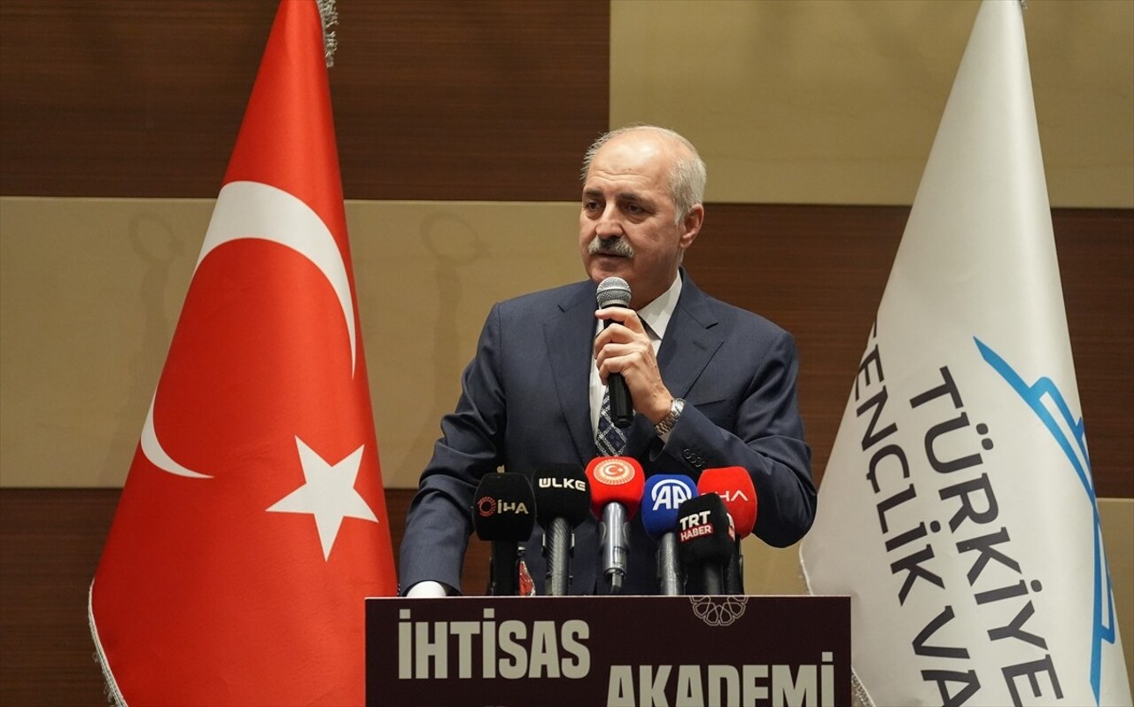 TBMM Başkanı Numan Kurtulmuş, TÜGVA Genel Merkezi'ndeki TÜGVA İhtisas Akademi Lansman Programı'na...