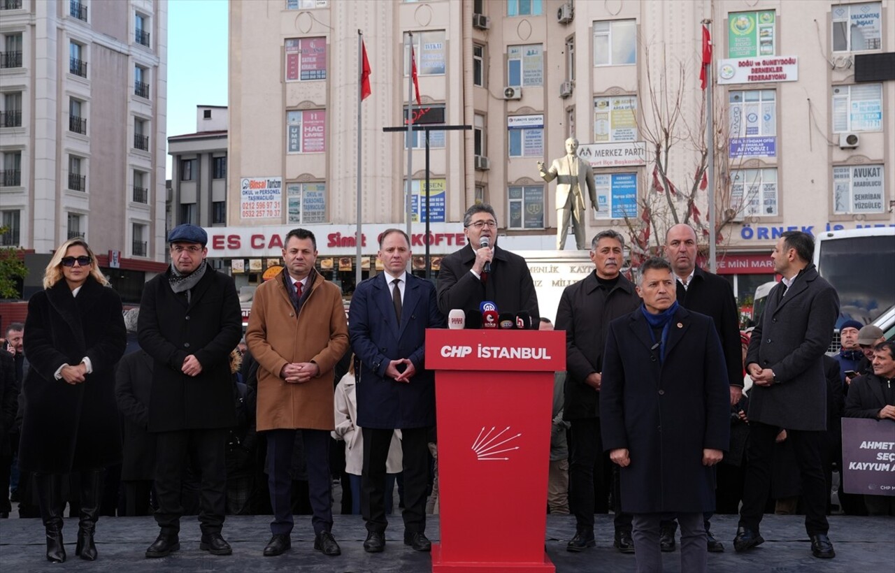 CHP Genel Başkan Yardımcısı Ensar Aytekin, CHP'li 81 il başkanı ve partililer, Ahmet Özer'in...