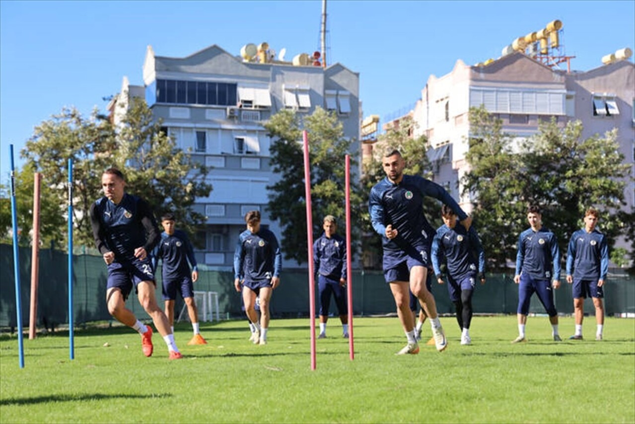 Trendyol Süper Lig'in 14. haftasında sahasında Trabzonspor ile karşılaşacak Corendon Alanyaspor...