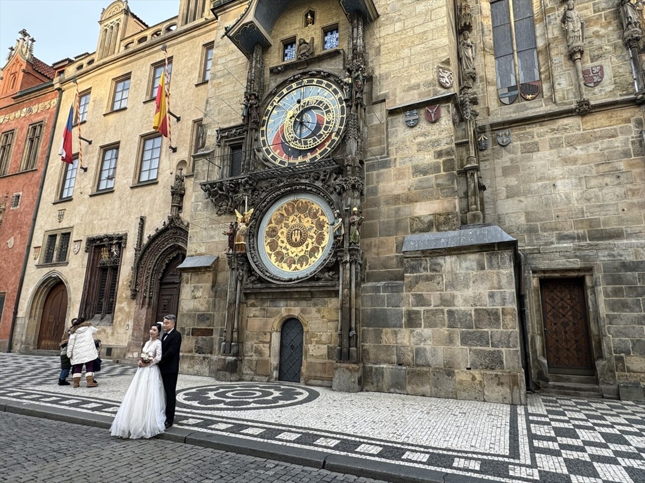 Çekya'nın başkenti Prag, Avrupa'nın turizm merkezlerinden birisi konumunda. Bugüne dek "100 Kuleli...