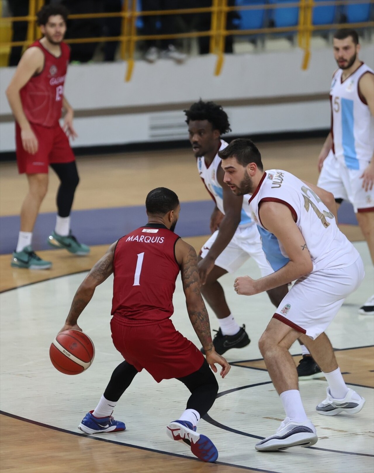 Türkiye Sigorta Türkiye Basketbol Ligi 13. hafta mücadelesinde Trabzonspor ile Gaziantep Basketbol...