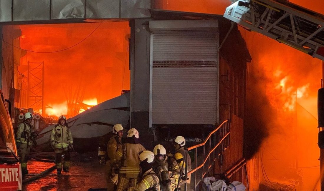 Beylikdüzü'nde bir fabrikada süren