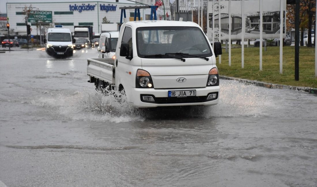 Bursa'da lodosun ardından başlayan