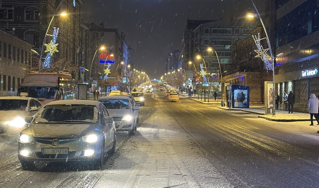 Erzurum'da akşam saatlerinde etkili