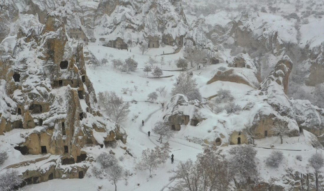 Kapadokya'da başlayan kar yağışıyla