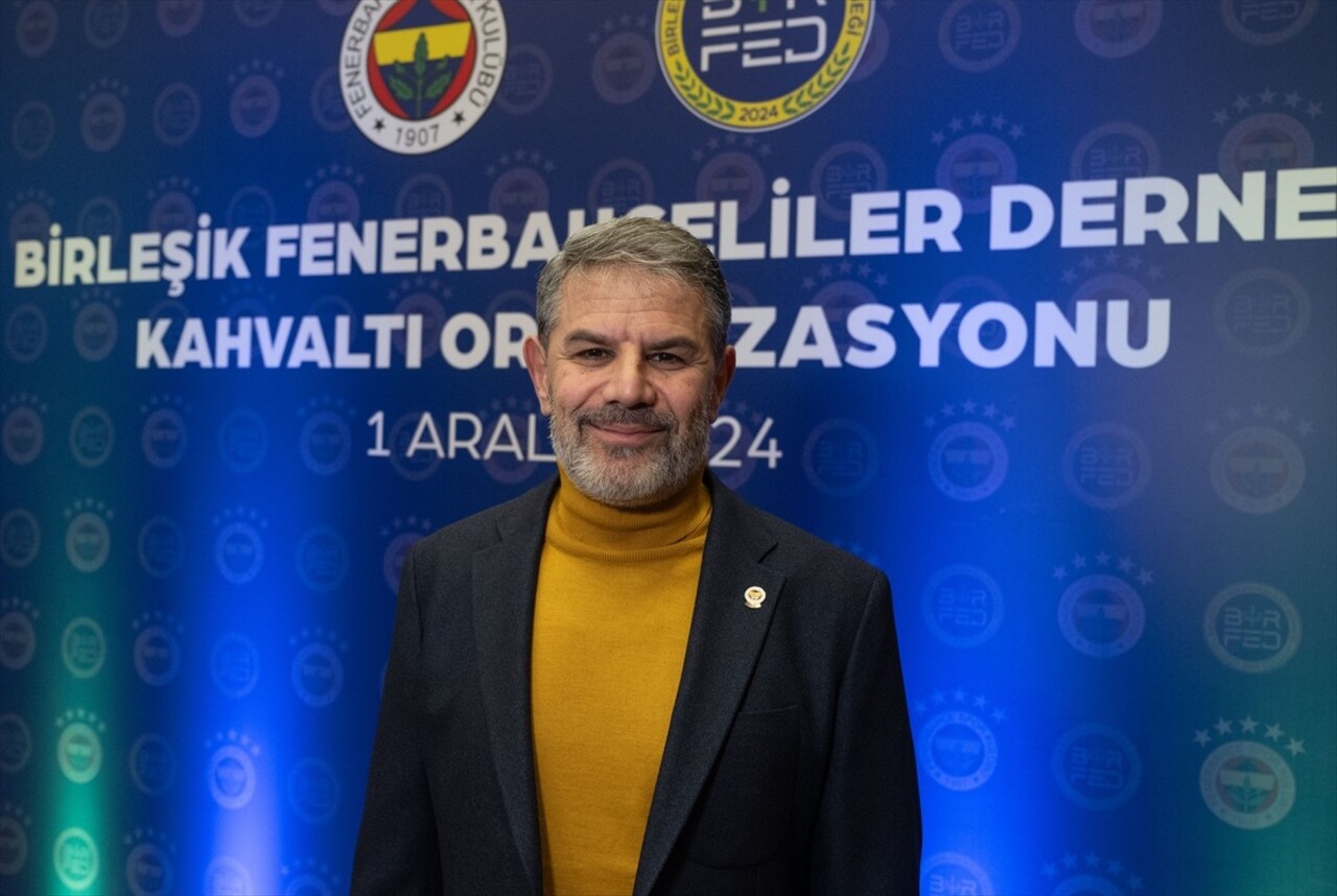 Birleşik Fenerbahçeliler Derneği (BİRFED), Ankaralı basın mensuplarıyla kahvaltıda buluştu....