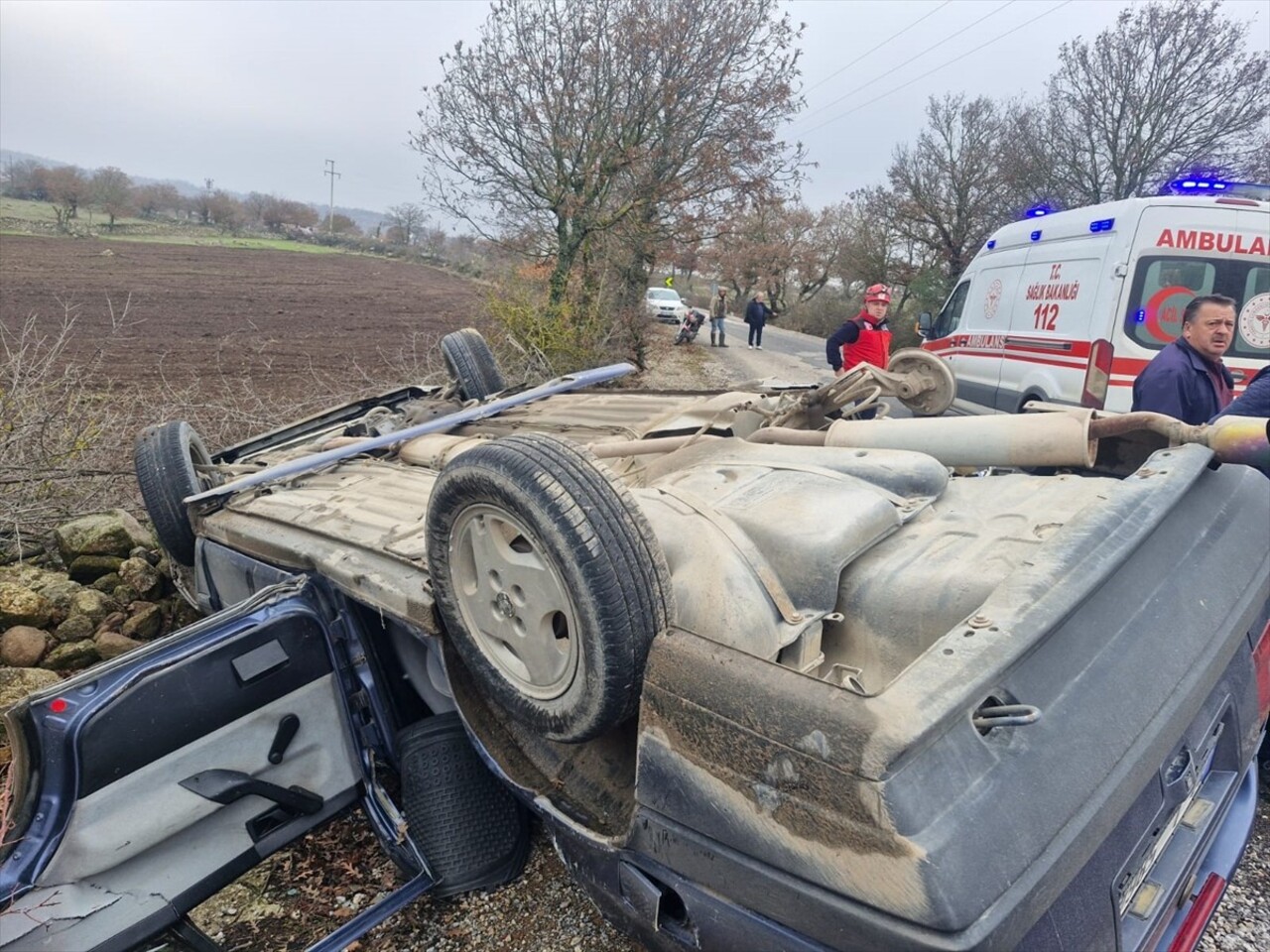 Balıkesir'in İvrindi ilçesinde otomobilin kontrolden çıkarak takla atması sonucu 16 yaşındaki...