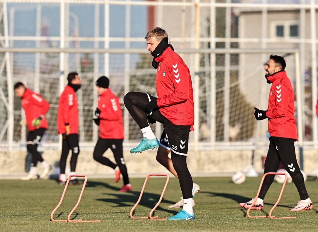 Net Global Sivasspor, Trendyol Süper Lig'in 15. haftasında sahasında Galatasaray ile yapacağı...